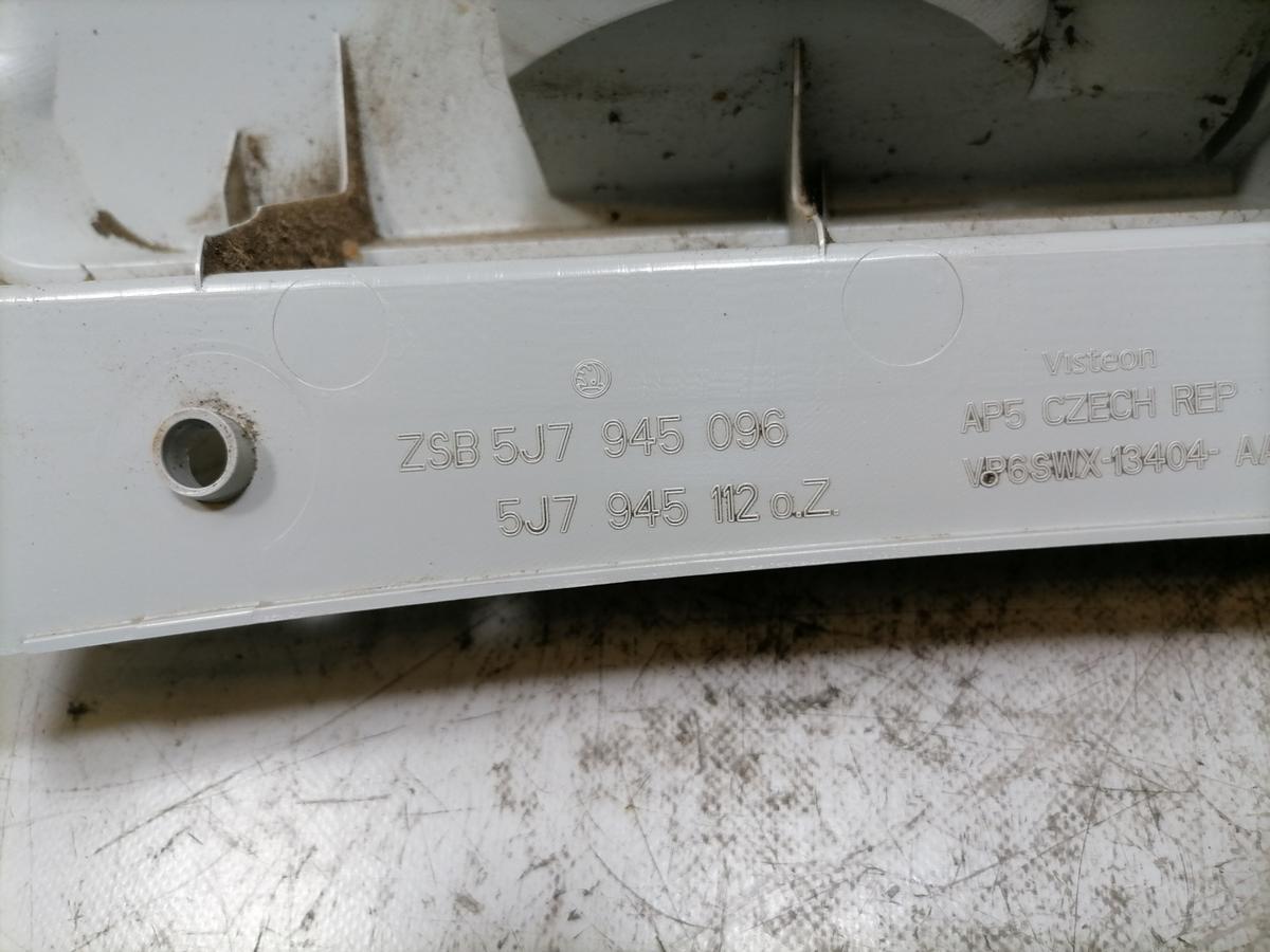 Skoda Roomster original R&uuml;cklicht R&uuml;ckleuchte Schlussleuchte rechts Bj.2007